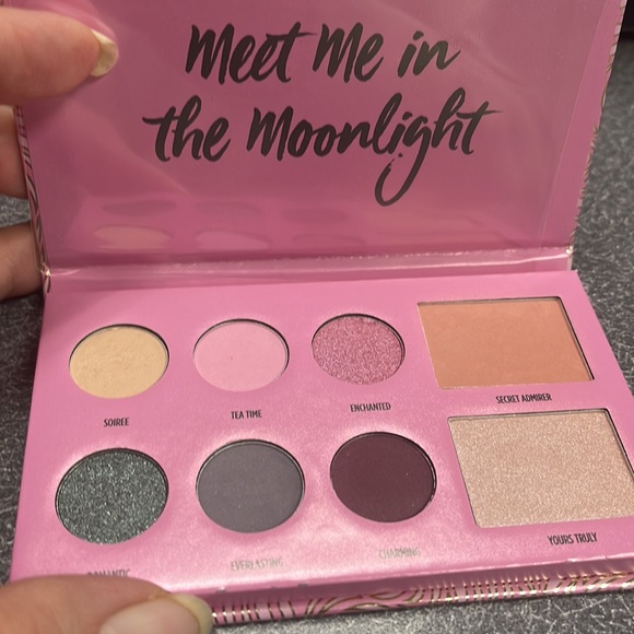 Makeup bundle 30 pcs price firm all new - Picture 5 of 5